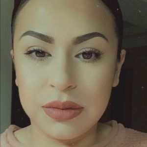 Meet your Posher, Nayeli